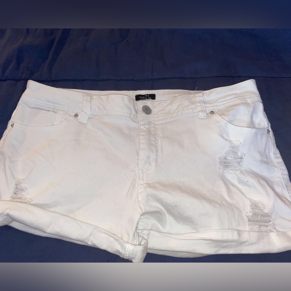 Rue 21 white ripped jean shorts size L